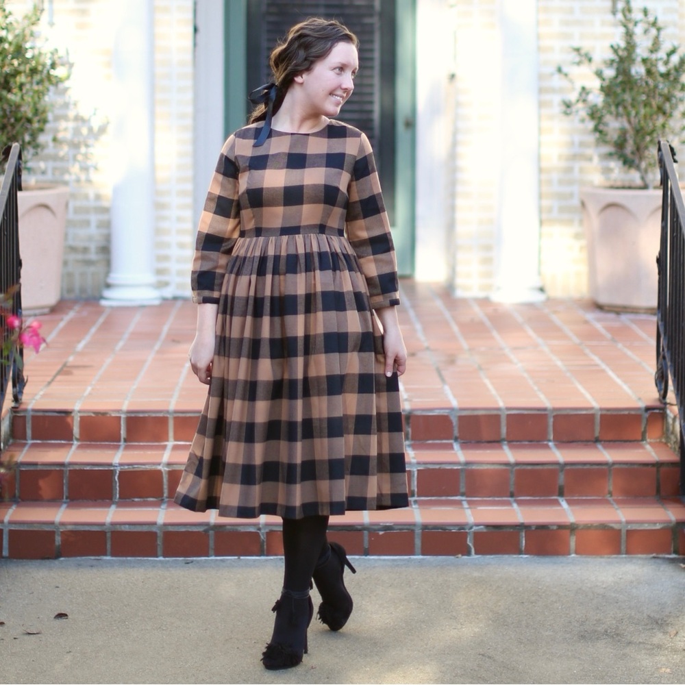 Dainty jewells plaid black and brown dress